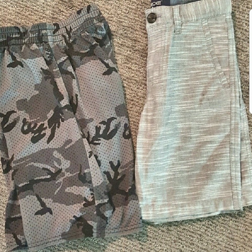 Qty 2 Shorts Boys size 8